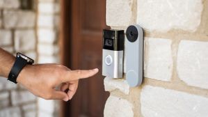 smart doorbells: ನಿಮ್ಮ ಮನೆ ಸುರಕ್ಷಿತವಾಗಿರಬೇಕೆ? ಇಲ್ಲಿವೆ ನೋಡಿ ಕ್ಯಾಮೆರಾ ಆಯ್ಕೆಯ ಅತ್ಯುತ್ತಮ ಸ್ಮಾರ್ಟ್ ಡೋರ್‌ಬೆಲ್‌ 