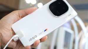 ಇಂದು ಗ್ರ್ಯಾಂಡ್‌ ಎಂಟ್ರಿ ಕೊಡಲಿದೆ ಐಕ್ಯೂ 12 ಫೋನ್‌!..ಬೆಲೆ ಎಷ್ಟು ಅಂತೀರಾ?