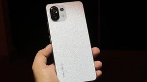 ಈ ಸ್ಮಾರ್ಟ್ಫೋನ್ ಖರೀದಿ ಮಾಡಿದ್ರೆ ಬರೋಬ್ಬರಿ 10,000 ರೂ. ಉಳಿತಾಯ! 8 GB RAM.. 64 MP ಕ್ಯಾಮೆರಾ.. ಈ ಸ್ಮಾರ್ಟ್ಫೋನ್ ಖರೀದಿ ಮಾಡಿದ್ರೆ ಬರೋಬ್ಬರಿ 10,000 ರೂ. ಉಳಿತಾಯ! 8 GB RAM.. 64 MP ಕ್ಯಾಮೆರಾ..