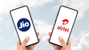 Jio ಬಳಿಕ ಬೆಲೆ ಹೆಚ್ಚಳಕ್ಕೆ ಮುಂದಾದ Bharti Airtel: ಜುಲೈ 3ರಿಂದಲೇ ಪರಿಷ್ಕೃತ ದರ ಜಾರಿ! Jio ಬಳಿಕ ಬೆಲೆ ಹೆಚ್ಚಳಕ್ಕೆ ಮುಂದಾದ Bharti Airtel: ಜುಲೈ 3ರಿಂದಲೇ ಪರಿಷ್ಕೃತ ದರ ಜಾರಿ!