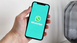 ಈಗ ನೀವು ಇಂಟರ್ನೆಟ್ ಇಲ್ಲದಿದ್ದರೂ WhatsAppನಲ್ಲಿ ಮೆಸೇಜ್ ಕಳುಹಿಸಬಹುದು: ಇಲ್ಲಿದೆ ಸುಲಭ ಟ್ರಿಕ್ ಈಗ ನೀವು ಇಂಟರ್ನೆಟ್ ಇಲ್ಲದಿದ್ದರೂ WhatsAppನಲ್ಲಿ ಮೆಸೇಜ್ ಕಳುಹಿಸಬಹುದು: ಇಲ್ಲಿದೆ ಸುಲಭ ಟ್ರಿಕ್