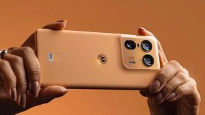 ಶೀಘ್ರದಲ್ಲೇ ಭಾರತದಲ್ಲಿ Motorola Edge 50 Ultra ಸ್ಮಾರ್ಟ್ಫೋನ್ ಲಾಂಚ್ ! ಫೀಚರ್ಸ್ ಏನಿರಲಿವೆ ? ಶೀಘ್ರದಲ್ಲೇ ಭಾರತದಲ್ಲಿ Motorola Edge 50 Ultra ಸ್ಮಾರ್ಟ್ಫೋನ್ ಲಾಂಚ್ ! ಫೀಚರ್ಸ್ ಏನಿರಲಿವೆ ?