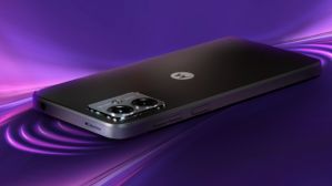 ಮೊಟೊರೊಲಾದ ಈ ಅಗ್ಗದ ಫೋನಿಗೆ ಭಾರೀ ಡಿಸ್ಕೌಂಟ್‌; ಆಫರ್‌ ತಿಳಿದ್ರೆ ವಾವ್‌ ಅಂತೀರಾ!