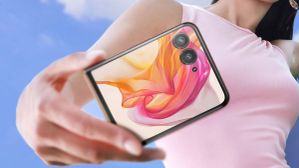 ಜುಲೈ 4ರಂದು ಭಾರತಕ್ಕೆ ಎಂಟ್ರಿ ಕೊಡಲಿದೆ motorola razr 50 ultra ಸ್ಮಾರ್ಟ್ಫೋನ್: ಬೆಲೆ ಎಷ್ಟು ಗೊತ್ತಾ? ಜುಲೈ 4ರಂದು ಭಾರತಕ್ಕೆ ಎಂಟ್ರಿ ಕೊಡಲಿದೆ motorola razr 50 ultra ಸ್ಮಾರ್ಟ್ಫೋನ್: ಬೆಲೆ ಎಷ್ಟು ಗೊತ್ತಾ?