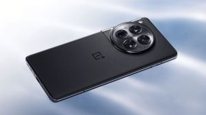 ಅಮೇಜಾನ್ನಲ್ಲಿ OnePlus 12 ಫೋನ್ ಮೇಲೆ ಭರಪೂರ ಕೊಡುಗೆ: ಜಸ್ಟ್ 17,500 ರೂ. ಗಳಿಗೂ ಖರೀದಿಸಬಹುದು! ಅಮೇಜಾನ್ನಲ್ಲಿ OnePlus 12 ಫೋನ್ ಮೇಲೆ ಭರಪೂರ ಕೊಡುಗೆ: ಜಸ್ಟ್ 17,500 ರೂ. ಗಳಿಗೂ ಖರೀದಿಸಬಹುದು!