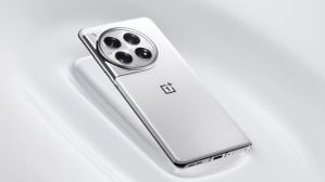 OnePlus: ಒನ್‌ಪ್ಲಸ್ 12 ಗ್ಲಾಸಿಯಾ ವೈಟ್ ಸರಣಿಯ ನೂತನ ಸ್ಮಾರ್ಟ್‌ಫೋನ್ ಲಾಂಚ್: ವಾವ್ ಎನಿಸುವ ಫೀಚರ್ಸ್ !