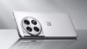 OnePlus: ಇಂದಿನಿಂದ ಸೇಲ್ ಆರಂಭಿಸಲಿದೆ ಒನ್ಪ್ಲಸ್ 12 ಗ್ಲಾಸಿಯಾ ವೈಟ್; ಫೀಚರ್ಸ್ ಏನಿರಲಿವೆ ? OnePlus: ಇಂದಿನಿಂದ ಸೇಲ್ ಆರಂಭಿಸಲಿದೆ ಒನ್ಪ್ಲಸ್ 12 ಗ್ಲಾಸಿಯಾ ವೈಟ್; ಫೀಚರ್ಸ್ ಏನಿರಲಿವೆ ?