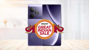 Realme GT 6T 5G ಬೆಲೆ ಇಳಿಕೆ: 5,000 ರಿಯಾಯಿತಿ.. ಹೊಸ ಬೆಲೆ ಎಷ್ಟು? Realme GT 6T 5G ಬೆಲೆ ಇಳಿಕೆ: 5,000 ರಿಯಾಯಿತಿ.. ಹೊಸ ಬೆಲೆ ಎಷ್ಟು?