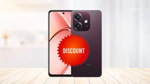 ದೀಪಾವಳಿ ಆಫರ್! ಕಡಿಮೆ ಬೆಲೆಗೆ OPPO 5G ಫೋನ್; ಡಿಸ್ಕೌಂಟ್ ಎಷ್ಟು? ದೀಪಾವಳಿ ಆಫರ್! ಕಡಿಮೆ ಬೆಲೆಗೆ OPPO 5G ಫೋನ್; ಡಿಸ್ಕೌಂಟ್ ಎಷ್ಟು?