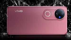 ಎದುರಾಳಿಗಳಿಗೆ ನಡುಕ! 50MP + 50MP + 50MP ಕ್ಯಾಮೆರಾಗಳು.. 6000mAh ಬಿಗ್ ಬ್ಯಾಟರಿ.. ಬರಲಿದೆ Vivo V50 ಫೋನ್