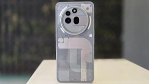 ಪ್ರಸ್ತುತ 35,000 ರೂ.ಕ್ಕಿಂತ ಕಡಿಮೆ ಬೆಲೆಗೆ ಖರೀದಿಸಬಹುದಾದ ಶ್ರೇಷ್ಠ ಸ್ಮಾರ್ಟ್ಫೋನ್ಸ್! ಪ್ರಸ್ತುತ 35,000 ರೂ.ಕ್ಕಿಂತ ಕಡಿಮೆ ಬೆಲೆಗೆ ಖರೀದಿಸಬಹುದಾದ ಶ್ರೇಷ್ಠ ಸ್ಮಾರ್ಟ್ಫೋನ್ಸ್!