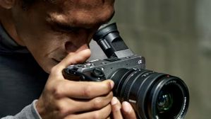 ಸೋನಿ FX2 ಸಿನಿಮಾ ಕ್ಯಾಮೆರಾ ಬಿಡುಗಡೆ: 33MP ಸೆನ್ಸಾರ್, 4K 60p ರೆಕಾರ್ಡಿಂಗ್! ಸೋನಿ FX2 ಸಿನಿಮಾ ಕ್ಯಾಮೆರಾ ಬಿಡುಗಡೆ: 33MP ಸೆನ್ಸಾರ್, 4K 60p ರೆಕಾರ್ಡಿಂಗ್!