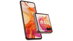 Motorola Razr 60 Ultra ಮೇಲೆ ಭಾರಿ ಬೆಲೆ ಕಡಿತ: ಫ್ಲಿಪ್ ಫೋನ್ ಪ್ರಿಯರು ನೋಡಿ! Motorola Razr 60 Ultra ಮೇಲೆ ಭಾರಿ ಬೆಲೆ ಕಡಿತ: ಫ್ಲಿಪ್ ಫೋನ್ ಪ್ರಿಯರು ನೋಡಿ!