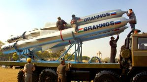 குறிவைத்து தாக்கும் BrahMos ஏவுகணை.. இந்தியாவிடம் இருந்து பிலிப்பைன்ஸ் வாங்கிய ஆயுதம்.. எவ்வளவு தெரியுமா? குறிவைத்து தாக்கும் BrahMos ஏவுகணை.. இந்தியாவிடம் இருந்து பிலிப்பைன்ஸ் வாங்கிய ஆயுதம்.. எவ்வளவு தெரியுமா?