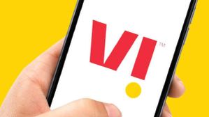 Vodafone விஸ்வரூபம்.. ரூ.601 போதும்.. அன்லிமிடெட் வாய்ஸ்.. 1 வருடத்துக்கு ஹாட்ஸ்டார் சந்தா.. 3ஜிபி டேட்டா!