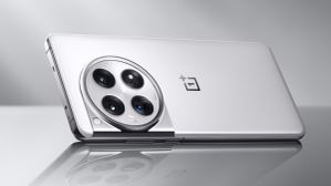 மிரண்டு போவீங்க.. OnePlus-இன் பீஸ்ட்.. 3D டிஸ்பிளே.. SONY கேமரா.. 100W சார்ஜிங்.. 120X ஜூமிங்.. எந்த மாடல்? மிரண்டு போவீங்க.. OnePlus-இன் பீஸ்ட்.. 3D டிஸ்பிளே.. SONY கேமரா.. 100W சார்ஜிங்.. 120X ஜூமிங்.. எந்த மாடல்?