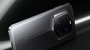இவரு வேற மாதிரி.. 200MP டெலிபோட்டோ.. 100W சார்ஜிங்.. 24GB ரேம்.. 5850mAh பேட்டரி.. போர்ஸ் அப்படி.. எந்த மாடல்? இவரு வேற மாதிரி.. 200MP டெலிபோட்டோ.. 100W சார்ஜிங்.. 24GB ரேம்.. 5850mAh பேட்டரி.. போர்ஸ் அப்படி.. எந்த மாடல்?
