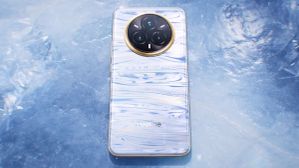பிளிப்கார்ட் மிரளுது.. ரூ.27999 போதும்.. 3D டிஸ்பிளே.. SONY கேமரா.. 120X ஜூம்.. 6000mAh பேட்டரி.. எந்த மாடல்? பிளிப்கார்ட் மிரளுது.. ரூ.27999 போதும்.. 3D டிஸ்பிளே.. SONY கேமரா.. 120X ஜூம்.. 6000mAh பேட்டரி.. எந்த மாடல்?
