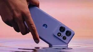 கொஞ்சம் பொறுங்க.. 68W சார்ஜிங்.. 5100mAh பேட்டரி.. வருகிறது Motorola 5ஜி போன்.. எந்த மாடல்? கொஞ்சம் பொறுங்க.. 68W சார்ஜிங்.. 5100mAh பேட்டரி.. வருகிறது Motorola 5ஜி போன்.. எந்த மாடல்?