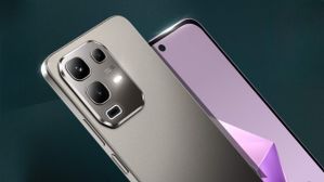 பொளந்து கட்டுது விற்பனை.. ரூ.10,499 பட்ஜெட்ல 5500mAh பேட்டரி.. 50MP கேமரா.. 45W ஃபாஸ்ட் சார்ஜிங்.. எந்த மாடல்? பொளந்து கட்டுது விற்பனை.. ரூ.10,499 பட்ஜெட்ல 5500mAh பேட்டரி.. 50MP கேமரா.. 45W ஃபாஸ்ட் சார்ஜிங்.. எந்த மாடல்?