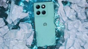 ஃபயரு மாதிரி பட்ஜெட்.. வெறும் ரூ.20,999 போதும்.. pOLED டிஸ்பிளே.. SONY கேமரா.. 5500mAh பேட்டரி.. எந்த மாடல்?