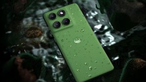 முரட்டு மோட்டோ.. மிட்-ரேஞ்ல pOLED டிஸ்பிளே.. SONY கேமரா.. 5200mAh பேட்டரி.. 68W டர்போ சார்ஜிங்.. எந்த மாடல்? முரட்டு மோட்டோ.. மிட்-ரேஞ்ல pOLED டிஸ்பிளே.. SONY கேமரா.. 5200mAh பேட்டரி.. 68W டர்போ சார்ஜிங்.. எந்த மாடல்?