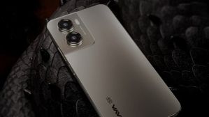 ஆர்டர் பிச்சிக்கும்.. வெறும் ரூ.8,999 பட்ஜெட்ல 50MP கேமரா.. 5000mAh பேட்டரி.. LAVA பிளேஸ் டிராகன் அறிமுகம்! ஆர்டர் பிச்சிக்கும்.. வெறும் ரூ.8,999 பட்ஜெட்ல 50MP கேமரா.. 5000mAh பேட்டரி.. LAVA பிளேஸ் டிராகன் அறிமுகம்!