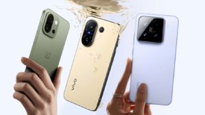 3-ல் 1 பங்கு கேமரா.. மேட்ரிக்ஸ்-ஸ்டைல் கேமரா யூனிட் உடன் Xiaomi-யின் மினி போன்.. என்ன மாடல்? 3-ல் 1 பங்கு கேமரா.. மேட்ரிக்ஸ்-ஸ்டைல் கேமரா யூனிட் உடன் Xiaomi-யின் மினி போன்.. என்ன மாடல்?