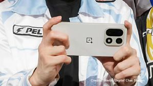 அடிச்சான் பாரு OnePlus.. 7000mAh பேட்டரி, 120W சார்ஜிங், மூன்று 50MP கேமராவுடன் புது போன்! அடிச்சான் பாரு OnePlus.. 7000mAh பேட்டரி, 120W சார்ஜிங், மூன்று 50MP கேமராவுடன் புது போன்!