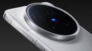 200MP + 200MP கேமரா.. 7000mAh பேட்டரி.. கேமரா சாம்ராஜ்யமே மிரள வருது X300 அல்ட்ரா.. புது Vivo ஸ்மார்ட்போன்!