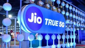 56 நாட்களுக்கு ஒரே Jio ரீசார்ஜ்.. OTT.. தினமும் 2ஜிபி டேட்டா.. வாய்ஸ் கால்கள்.. விட்றாதீங்க.. 56 நாட்களுக்கு ஒரே Jio ரீசார்ஜ்.. OTT.. தினமும் 2ஜிபி டேட்டா.. வாய்ஸ் கால்கள்.. விட்றாதீங்க..