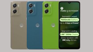 Motorola ருத்ர தாண்டவம்.. வெறும் ரூ.7499 பட்ஜெட்ல 7000mAh பேட்டரி.. புது மோட்டோ போன் அறிமுகம்.. எந்த மாடல்?