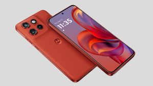 இந்த Motorola போனுக்கு தான் ஊரே வெயிட்டிங்.. IP69 ரேட்டிங்.. சோனி கேமரா.. 512ஜிபி மெமரி.. எந்த மாடல்?