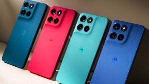 மிரள விடும் Motorola.. சோனி கேமரா.. 256ஜிபி மெமரி.. IP64 ரேட்டிங்.. புதிய போன் அறிமுகம்.. எந்த மாடல்?