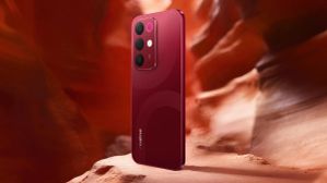தூக்குங்கடா அந்த தங்கத்த.. வெறும் ரூ.14,999 பட்ஜெட்ல 7000mAh பேட்டரி.. 50MP கேமரா.. 12GB ரேம்.. எந்த மாடல்?