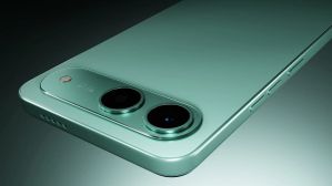 மொத்த ஆர்டரும் இந்த ஒத்த போனுக்கு.. ரூ.9,499 ரேட்ல 6000mAh பேட்டரி.. 18W சார்ஜிங்.. 50MP கேமரா.. எந்த மாடல்?