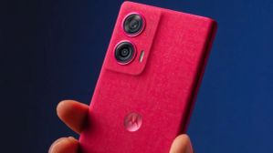 சத்தமின்றி Motorola 5ஜி போன் விலை குறைப்பு.. சோனி கேமரா.. 68W சார்ஜிங்.. எந்த மாடல்? 