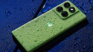 புதுசு வந்துருச்சு.. 18 சதவீத ஆபரில் பழசு.. 5500mAh பேட்டரி.. pOLED டிஸ்பிளே.. 256 மெமரியுடன் Motorola போன்! 