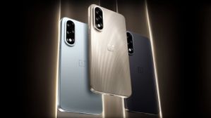 மொத்த மார்கெட் காலி.. 165 Hz OLED டிஸ்பிளே.. 9000mAh பேட்டரி.. 3D ஃபிங்கர்பிரிண்ட்.. அடுத்த OnePlus மாடல்! மொத்த மார்கெட் காலி.. 165 Hz OLED டிஸ்பிளே.. 9000mAh பேட்டரி.. 3D ஃபிங்கர்பிரிண்ட்.. அடுத்த OnePlus மாடல்!