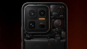 iQOO ஒரே போடு.. 24GB ரேம்.. 7400mAh பேட்டரி.. 100W பாஸ்ட் சார்ஜிங்.. 50MP SONY டெலிபோட்டோ.. எந்த மாடல்?