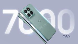 முடிச்சு விட்டான் Motorola.. 7000mAh பேட்டரி, 50MP Sony கேமரா, 144Hz கர்வ்டு டிஸ்பிளேவுடன் புது போன்!