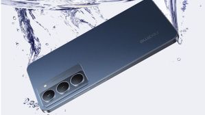 அதிரி புதிரி ஆர்டர்.. 6000mAh பேட்டரி.. IP69 ரேட்டிங்.. 50MP கேமரா.. ஆஃபரில் ரியல்மி 5ஜி போன்.. எந்த மாடல்? அதிரி புதிரி ஆர்டர்.. 6000mAh பேட்டரி.. IP69 ரேட்டிங்.. 50MP கேமரா.. ஆஃபரில் ரியல்மி 5ஜி போன்.. எந்த மாடல்?