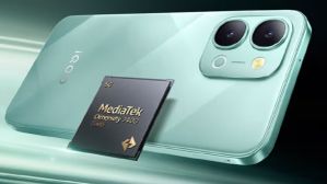 iQOO பொளந்து கட்டுது.. பட்ஜெட்ல 7200mAh பேட்டரி.. 44W சார்ஜிங்.. மார்ச் 12 க்கு வருது புதுசு.. எந்த மாடல்?