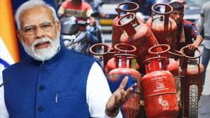 புது LPG ரூல்ஸ்.. கட்டாய Aadhaar eKYC குறித்து புதிய விளக்கம்.. யாருக்கெல்லாம் பொருந்தாது, யார் சிக்குவார்கள்? புது LPG ரூல்ஸ்.. கட்டாய Aadhaar eKYC குறித்து புதிய விளக்கம்.. யாருக்கெல்லாம் பொருந்தாது, யார் சிக்குவார்கள்?