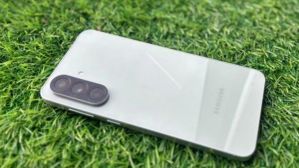 மொத்த இந்தியாவும் எதிர்பார்த்த Samsung 5ஜி போன் வருகிறது.. 45W சார்ஜிங்.. IP67 ரேட்டிங்.. எந்த மாடல்?