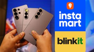 எப்புட்றா.. இன்னும் விற்பனைக்கு வராத புது Samsung போன்கள்.. SWIGGY Instamart, Blinkit-ல் 30 நிமிட டெலிவரி! எப்புட்றா.. இன்னும் விற்பனைக்கு வராத புது Samsung போன்கள்.. SWIGGY Instamart, Blinkit-ல் 30 நிமிட டெலிவரி!