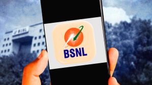 அடிச்சு தூக்குது BSNL.. மலிவு விலை.. 50 நாட்களுக்கு கவலை இருக்காது.. தினசரி டேட்டா.. வாய்ஸ் கால்கள்.. 
