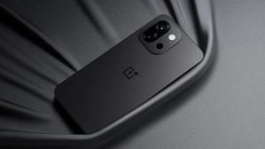 OnePlus வச்சி செஞ்சிட்டாப்ல.. ஆஃபரில் 5850mAh பேட்டரி 5G போன்.. 80W சார்ஜிங்.. AMOLED டிஸ்பிளே.. SONY கேமரா!