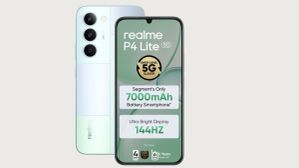 எக்கச்சக்கமா குவியுது ஆர்டர்.. 7000எம்ஏஎச் பேட்டரி.. IP64 ரேட்டிங்.. ஆஃபரில் ரியல்மி 5ஜி போன்.. எந்த மாடல்?