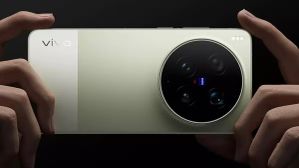 VIVO-வின் குட்டி மிளகாய்.. சின்ன டிஸ்பிளே, 7000mAh பேட்டரி, 64MP பெரிஸ்கோப்.. புது மினி போன்.. எந்த மாடல்?